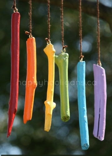 easy-rainbow-stick-wind-chimes-happy-hooligans