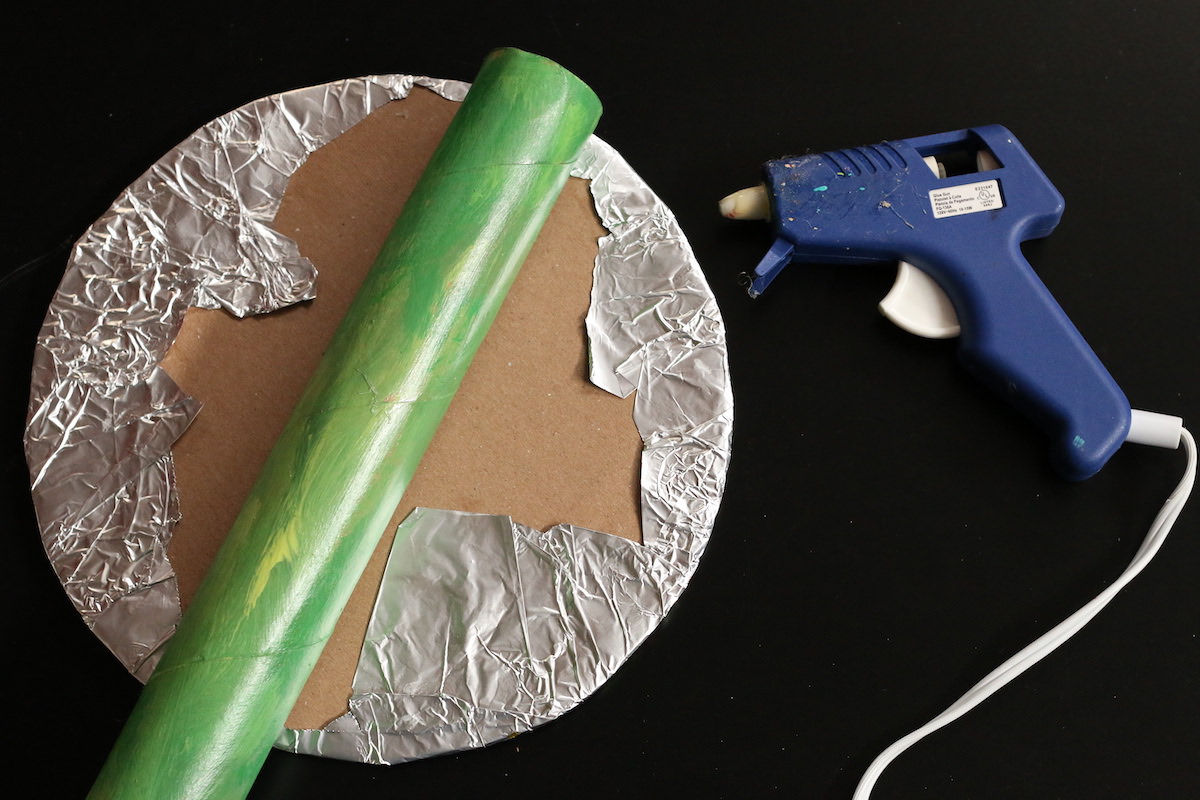 back side of paper towel roll and cardboard circle