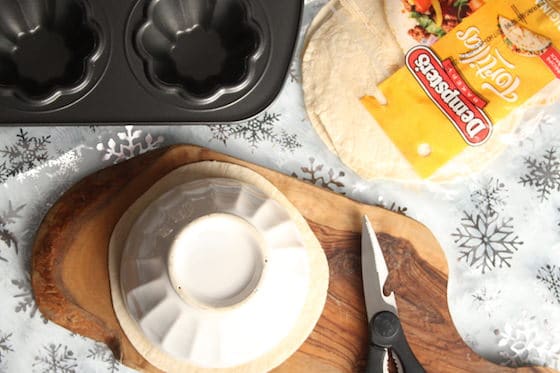 How to cut tortillas for torilla bowls