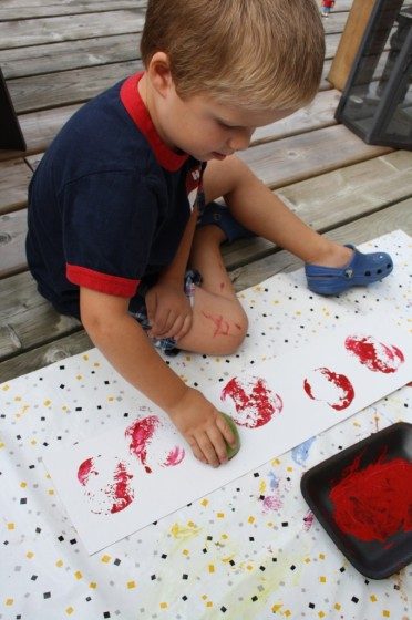 Prescooler stamping with apples 