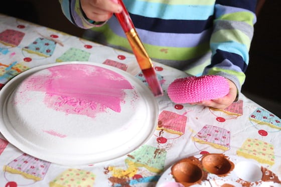 painting paper plate pink