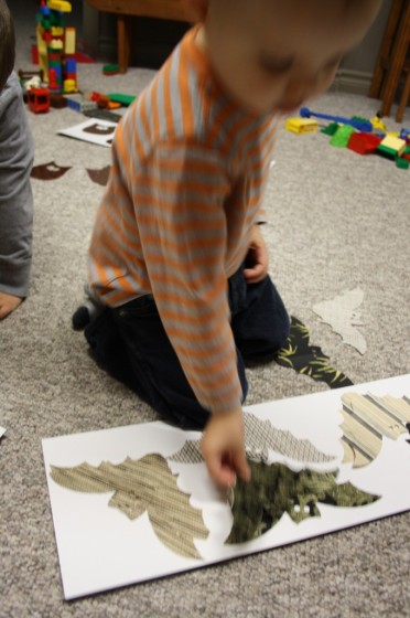 toddler matching halloween bat shapes