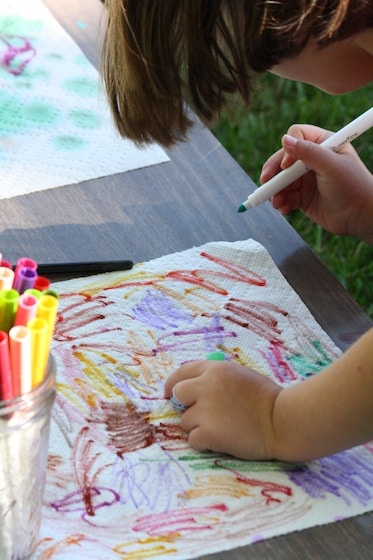 colouring paper towels with markers