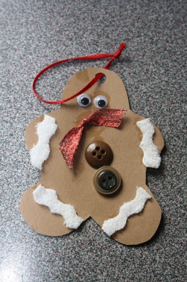  Easy gingerbread ornament for toddlers to make