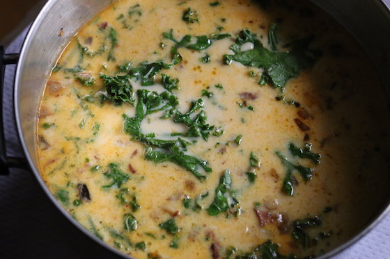 Kale Sausage Bacon and Potato Soup like the Olive Gardens Zuppa Toscana