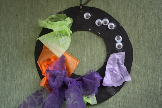 paper plate wreath for halloween