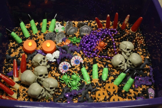 what to put in a halloween sensory bin