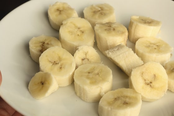 Frozen banana slices