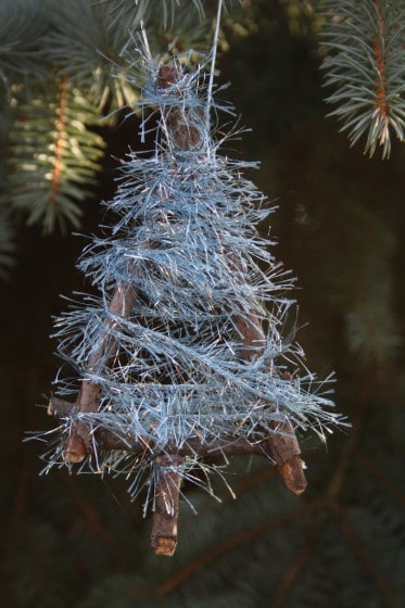 twig tree decorations