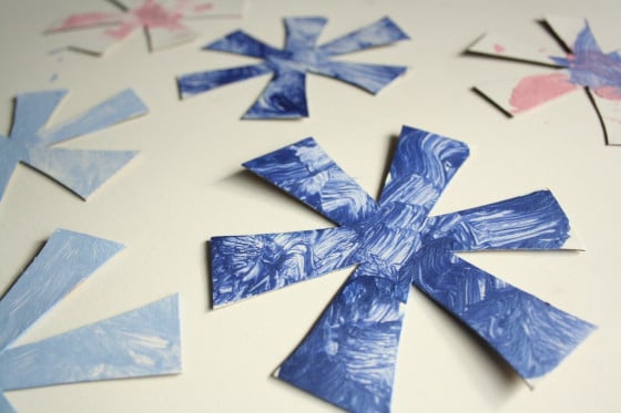 simple snowflake ornaments - white cardboard and acrylic paint