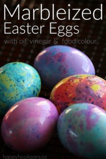 Marbleized Easter Eggs with vinegar, oil and food colouring.