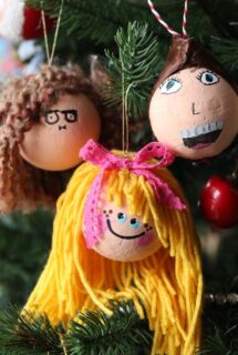 self portrait ornaments feature image