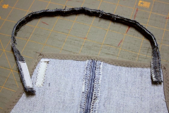 sewing strap on kids denim apron