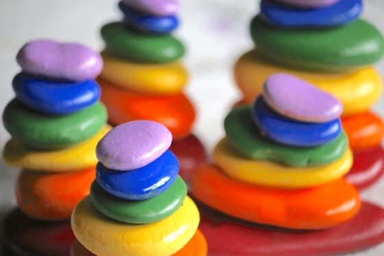 Stones painted in rainbow colours