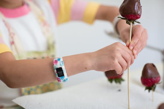 chocolate dipped strawberries on skewers