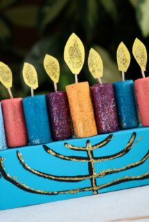 wine cork menorah feature img